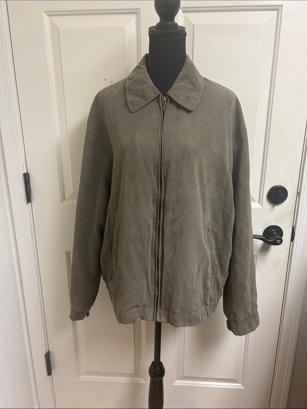 Gary Player faux suede golf jacket in a muted olive with pockets, Large, EUC